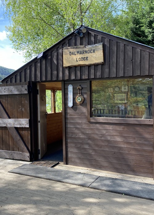 This is a great Tay fishing hut located slightly northwards off the A9 from Dunkeld. This fishing hut benefits from a wood burning stove and generator powered kettle for tea & coffee supplies to visiting River Tay salmon fishers.